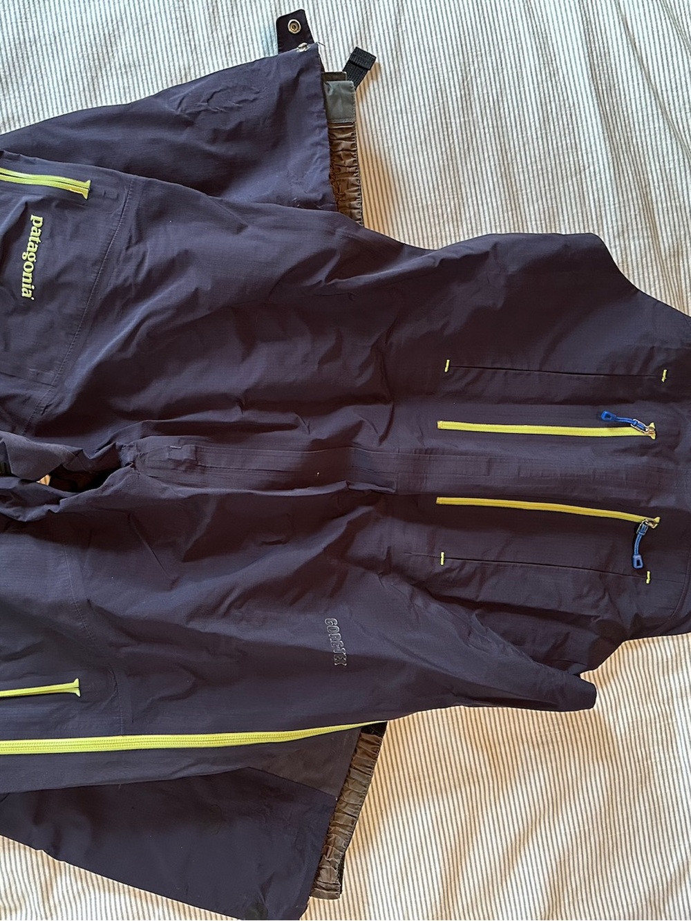 Patagonia Men's Dark Navy Ski Bibs with Lime Accents